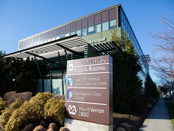 Exterior del centro de cuidados oncológicos y cardiología de Mount Vernon