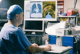 Examen de detección con tomografía computada de baja dosis en pulmón disponible en Arlington y Mount Vernon